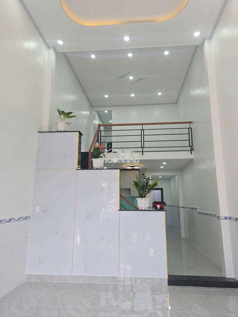Cho thuê nhà bà điểm 5 dt 4x15 -lửng -2pn -2wc , hẻm xe hơi - 3