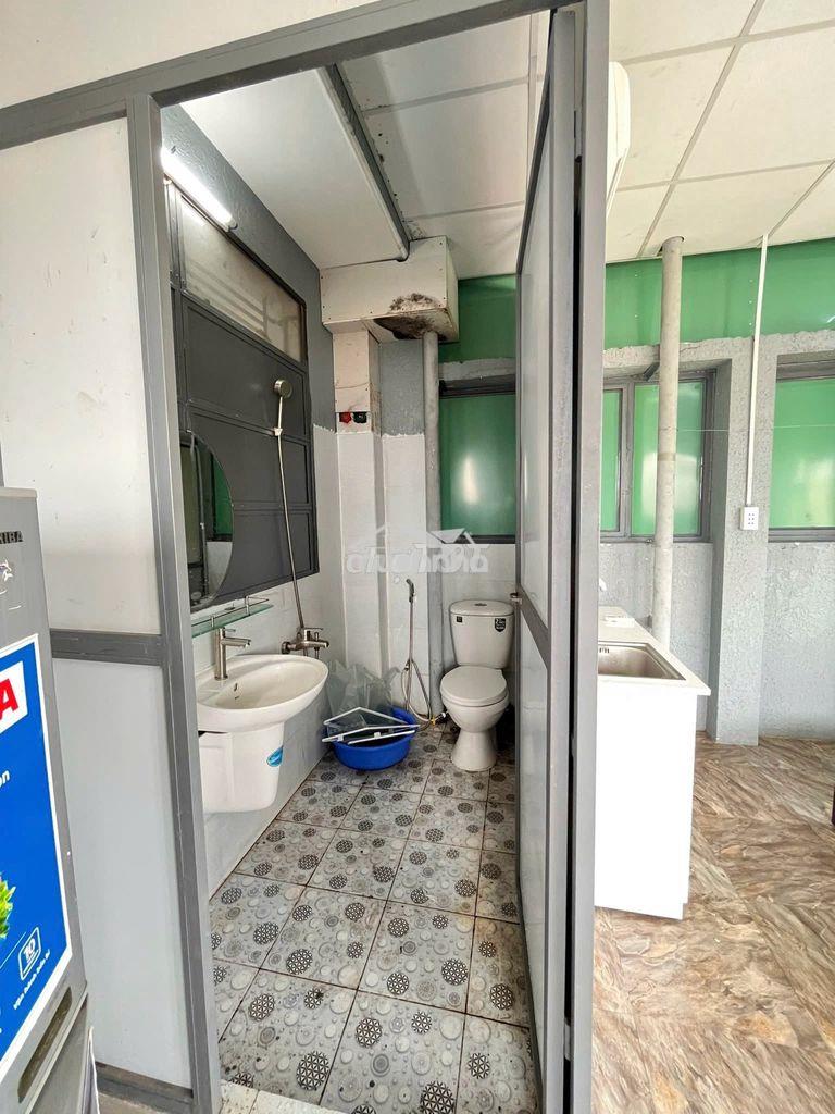 Phòng ban công, cửa sổ, giờ tự do, khoá vân tay, full nội thất - 3