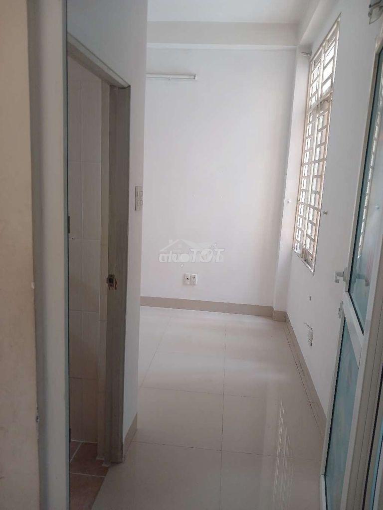 Phòng trọ 12 m2 đường phan văn trị, p.bình thạnh - Ảnh 2