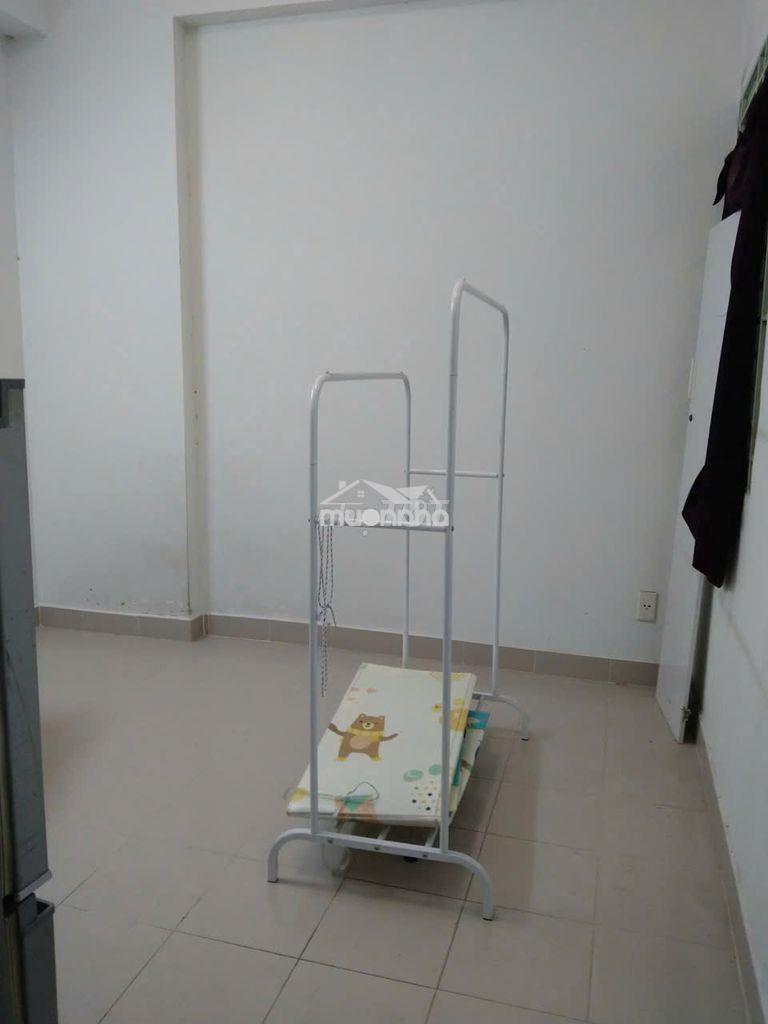 Sở hữu căn hộ 2pn tầng cao giáp quận 10 chỉ 3.3 tỷ! bán cc phú thọ - 4