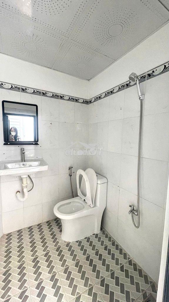 1pn siêu rộng full nội thất có sân sau ngay luỹ bán bích gần văn hiến - 4