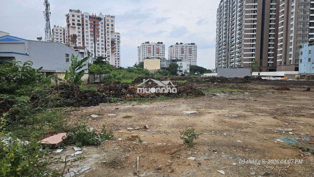 Cho thuê 3840m2 đất mặt tiền ql22 - 2
