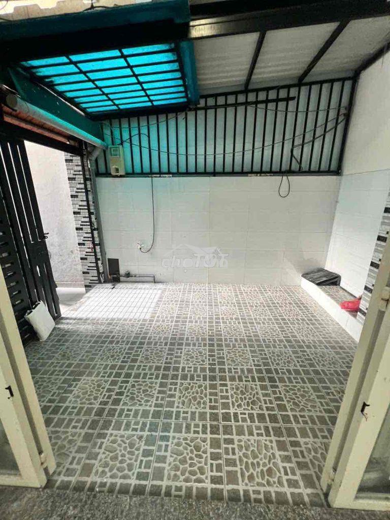 🏡 Bán nhà 2 tầng kế bên bùi văn ba , cách đường chính 20m - 3