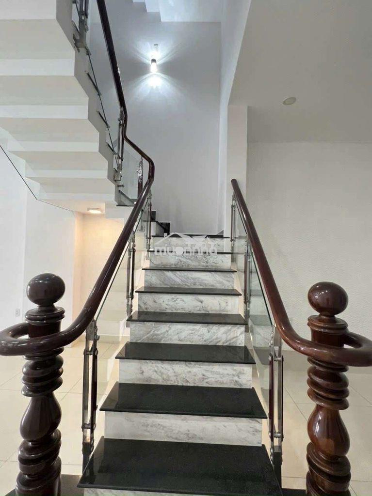 Cho thuê mặt bằng hiệp thành 20tr - 3
