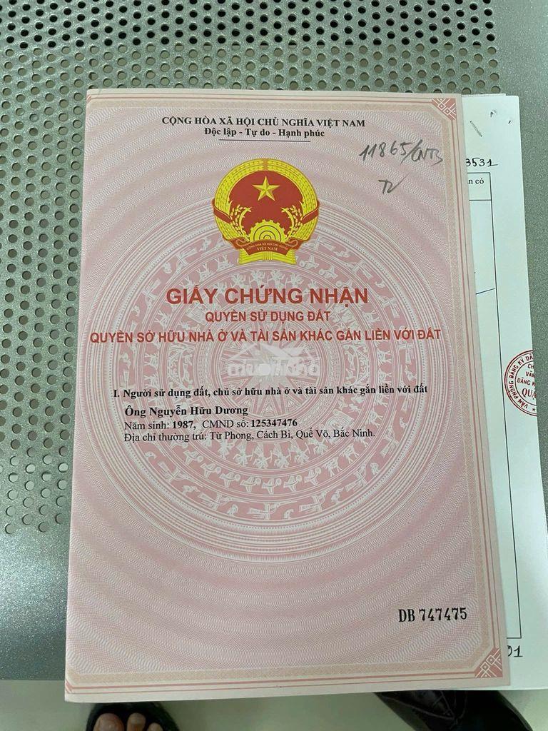 Kẹt tiền cần bán gấp nhà shr hẻm 8m giá ngộp