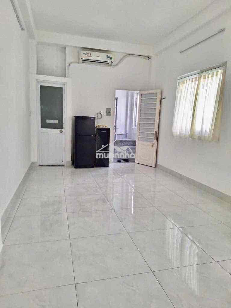 Sát mặt tiền cao đạt - 3pn - kd tự do - full máy lạnh - 2