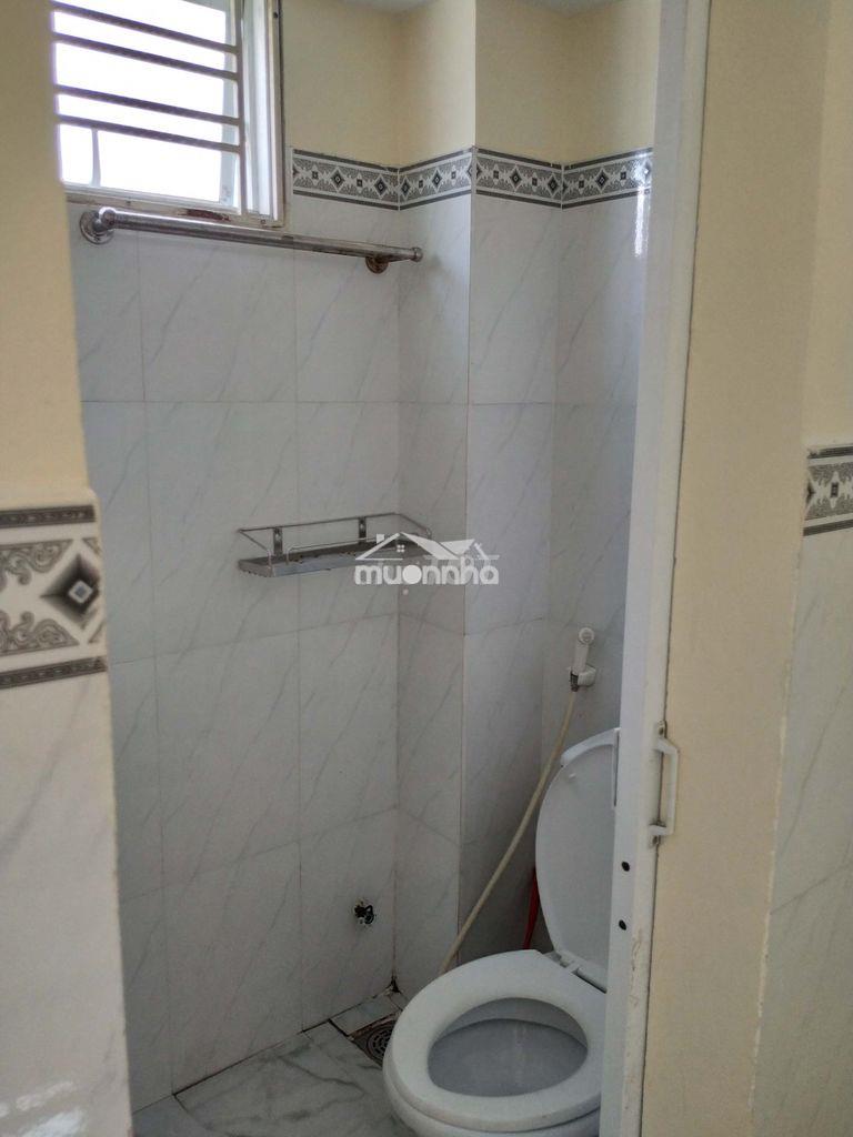 Cho thuê nhà nguyên căn – hẻm xe hơi – đường lê đức thọ