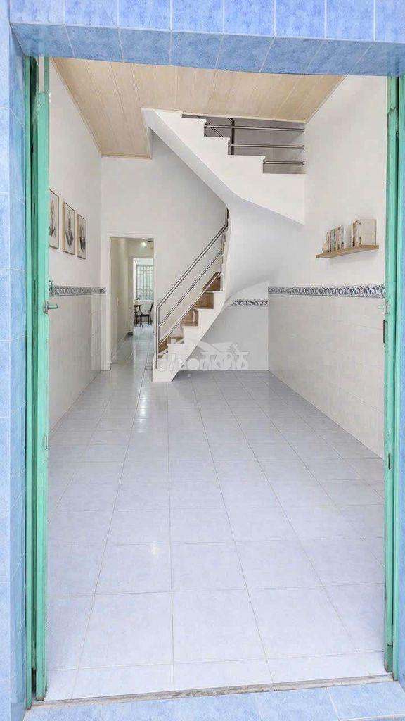 🏠🏠 Cho thuê nhà nguyên căn đường an bình, p.6, q.5
💢 dt - 2