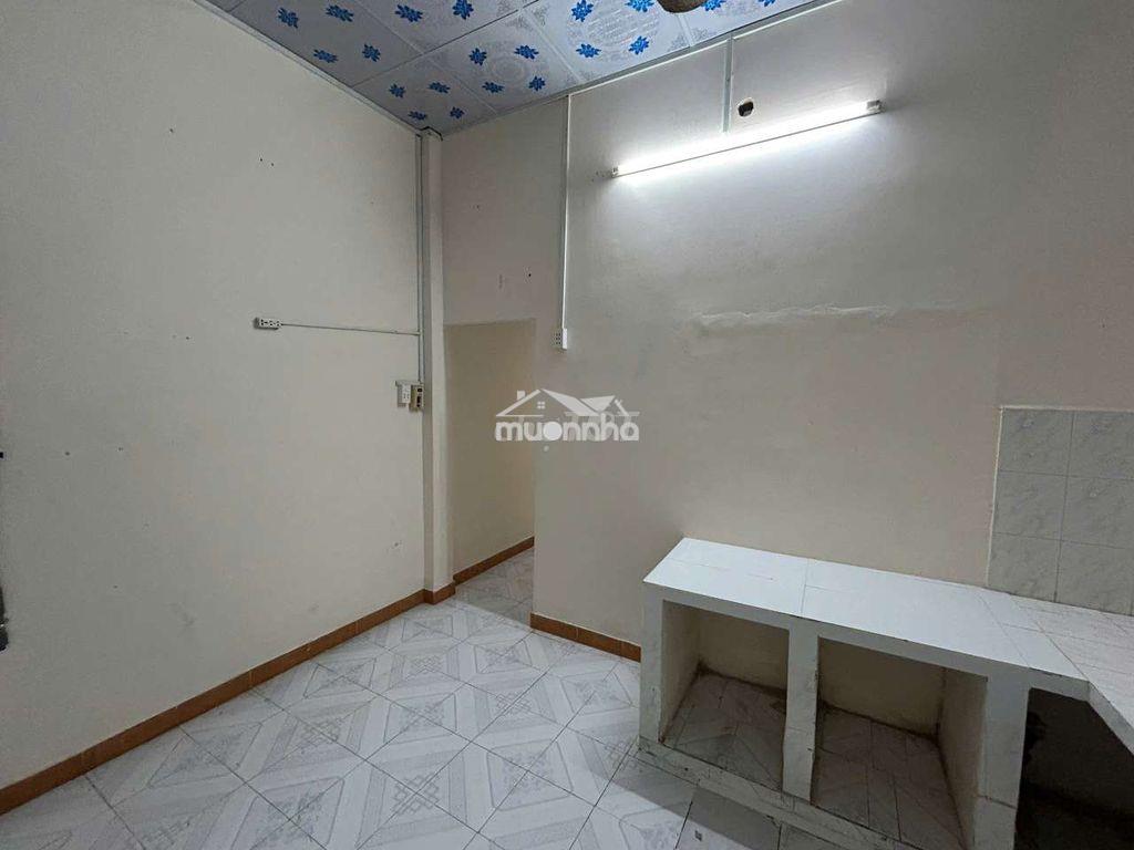 Nhà 1/ phan văn hớn vô xíu, đường xe hơi - 3