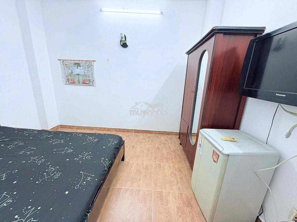 Phòng trống sẵn có nội thất thang máy cô giang quận 1 - Ảnh 3