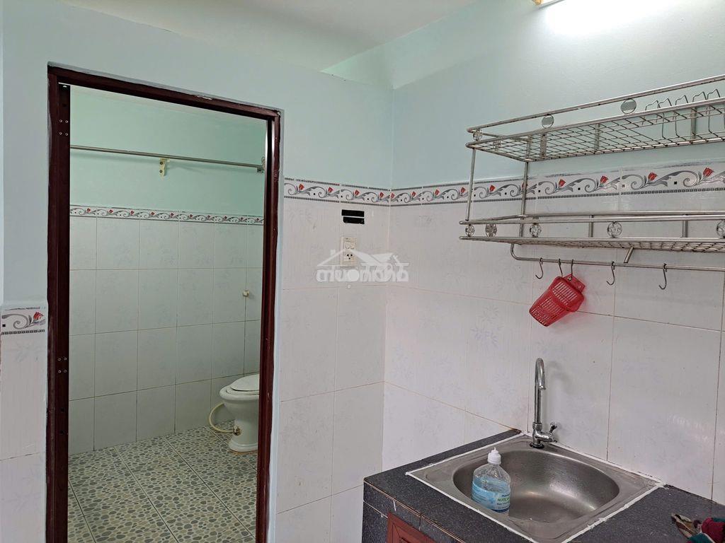 Cho thuê phòng trọ, có gác lửng. diện tích 25m2. - 2