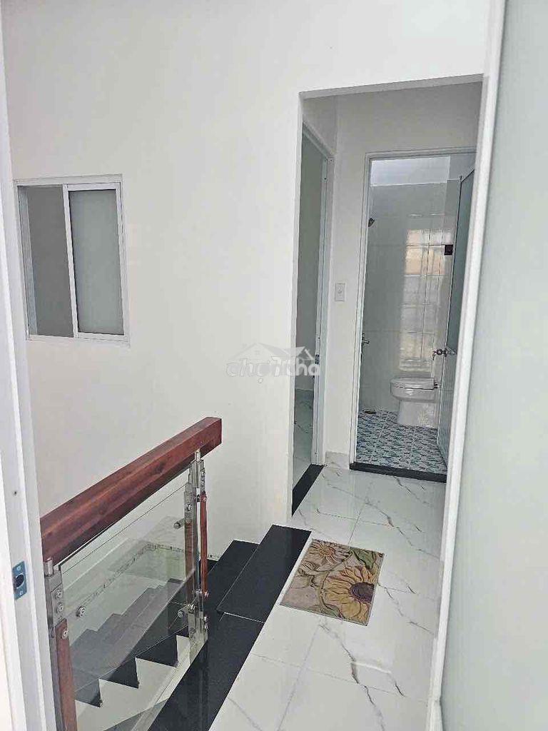 Nhà đẹp - 4x10 - dọn vào ở ngay - 3