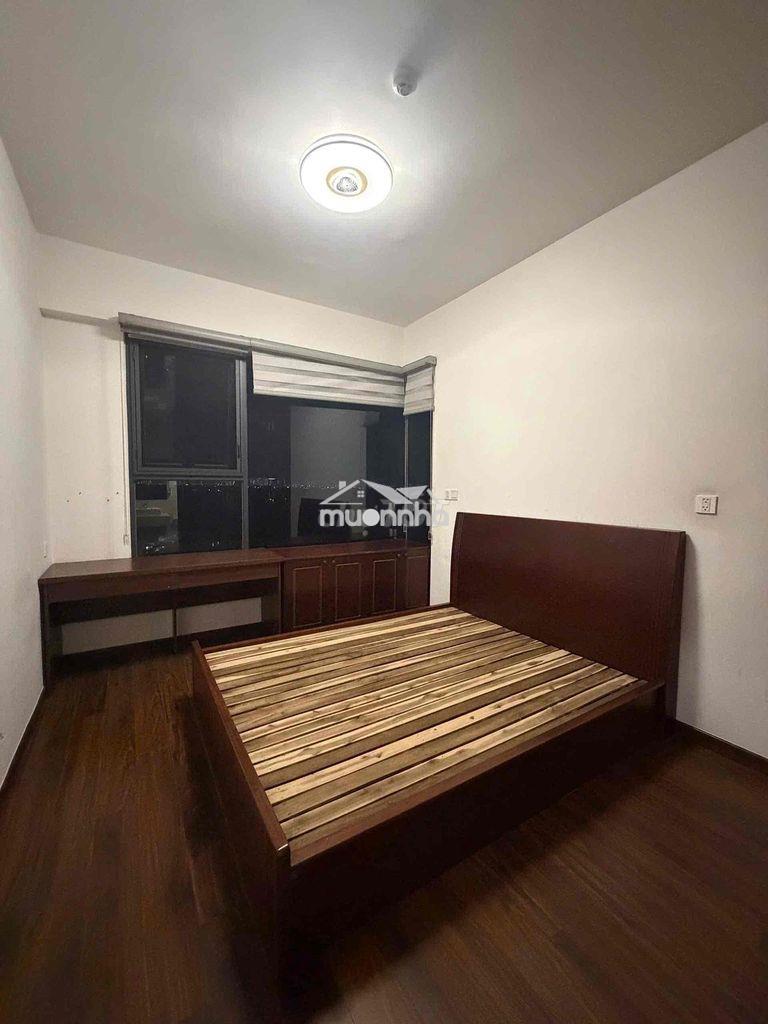 Cho thuê 2 pn,2wc căn góc view đông bắc giá 11tr/tháng. toà mp678 - 4