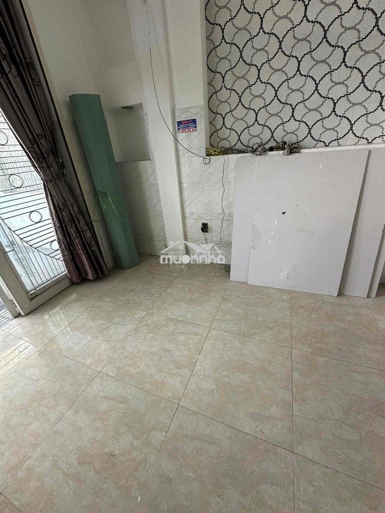 Cho thuê nhà trệt 6.5 triệu hẻm ô tô phạm hùng - 3