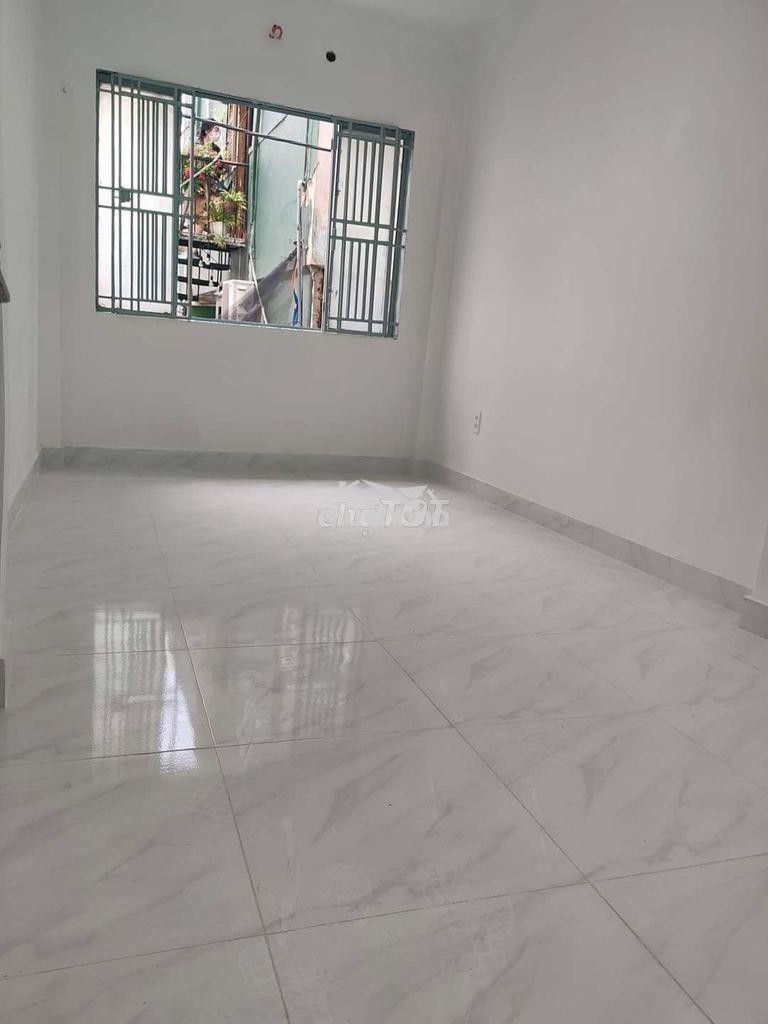 Cho thuê nhà sát mt đường hoàng sa, 3t 2pn 2wc sân thượng, giá 12,5tr. - 3