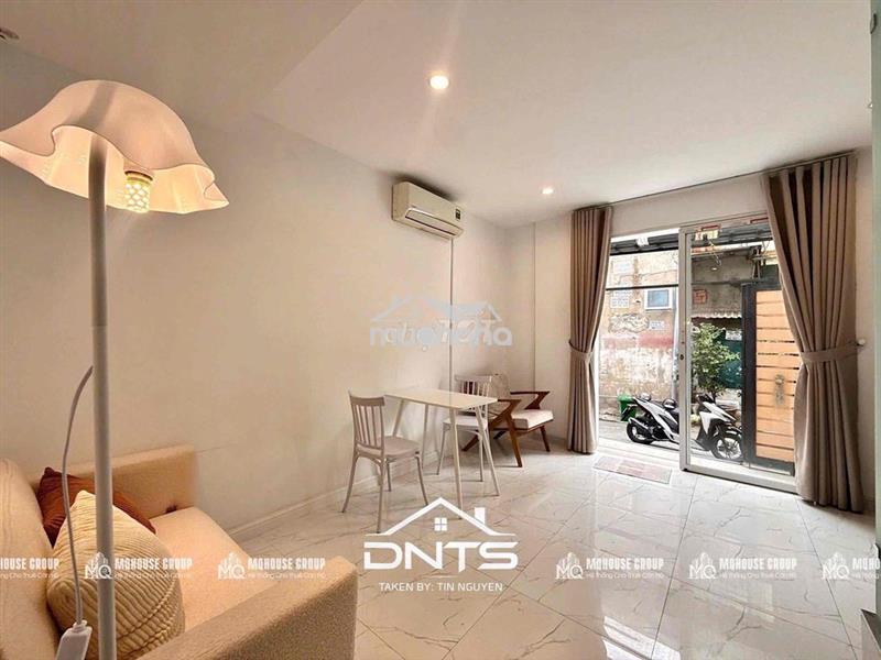 Cho thuê 1pn có sân trước 40m2 sát cầu ba son, đường nguyễn hữu cảnh