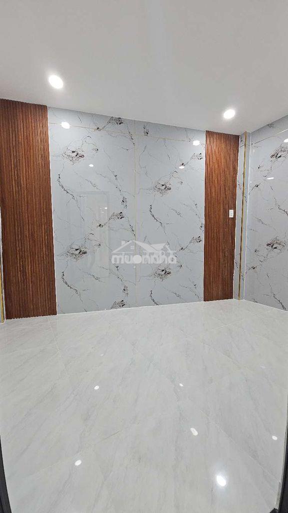 Nhà đẹp bán gấp gần chợ rạch ông - 2
