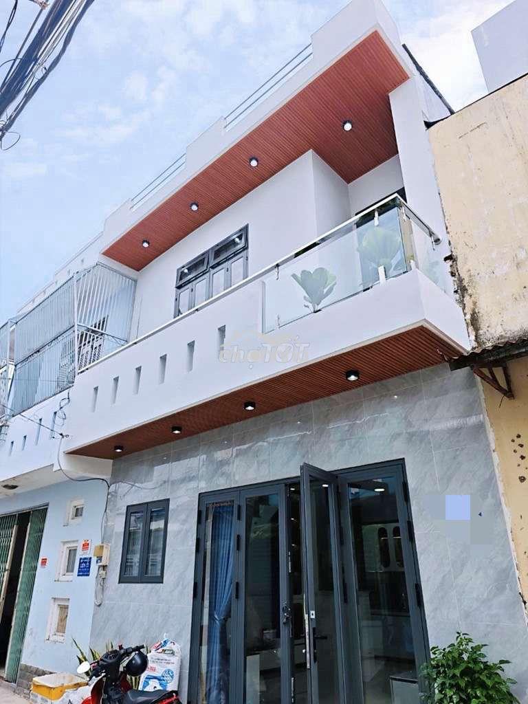 Bán nhà 44m2 - hẻm 6m - 2 tầng gần mercerdes quang trung