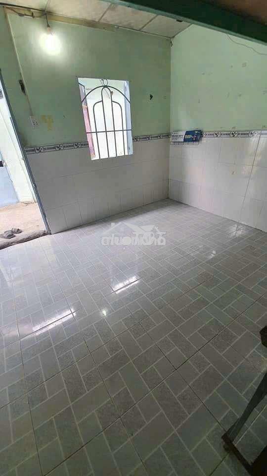 Cho thuê nhà đường nguyễn văn linh dt.3m5×5m } 1 lững 1 phòng 1 toilet - 4