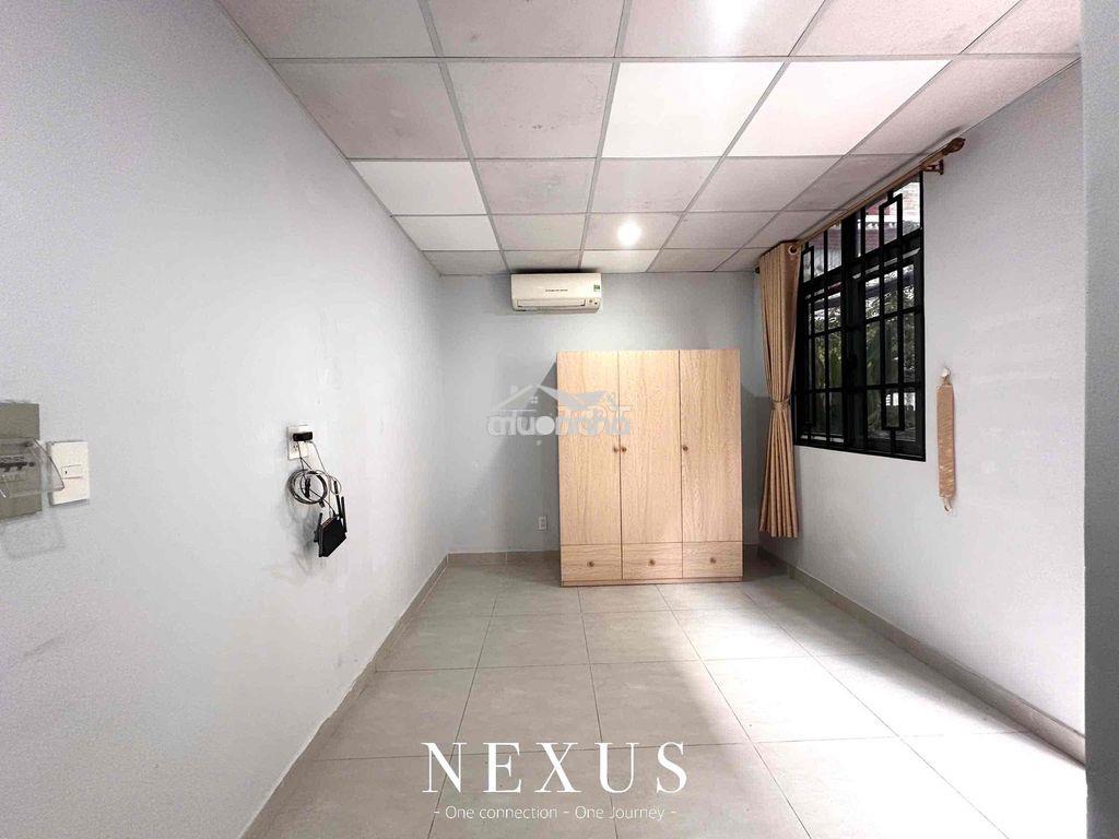 Studio ngay mặt tiền hẻm - hầm xe / thang máy - gần hvhk/ gat3/etown - 2