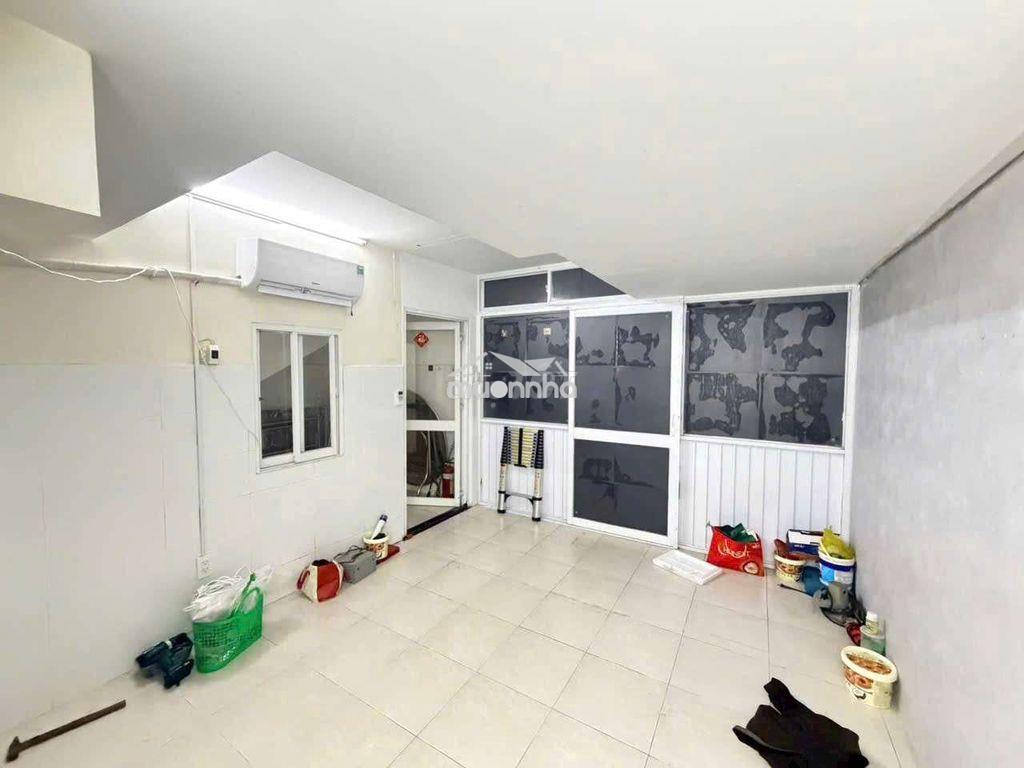 Nhà trệt cho thuê hẻm 4m âu dương lân. p3.q8- dt: 7m x 10m.giá 8tr/1th - 4