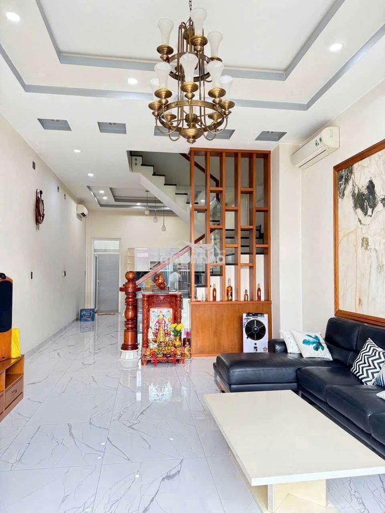 Nhà gần khu lộc vừng, vạn phúc. dt 5x20m 1trệt 2lầu 3pn 4wc. ở, làm vp - 2