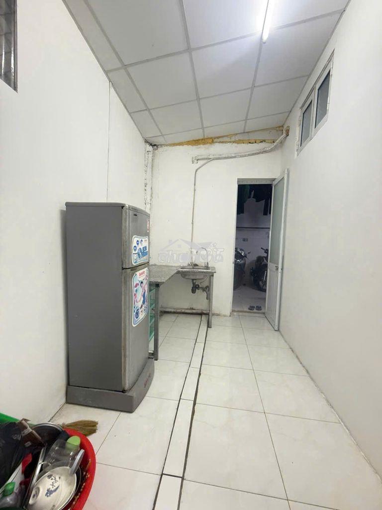 Cho thuê phòng. 1 phòng ngủ có gác, tách 1 phòng bếp.full nt,tầng trệt - 2
