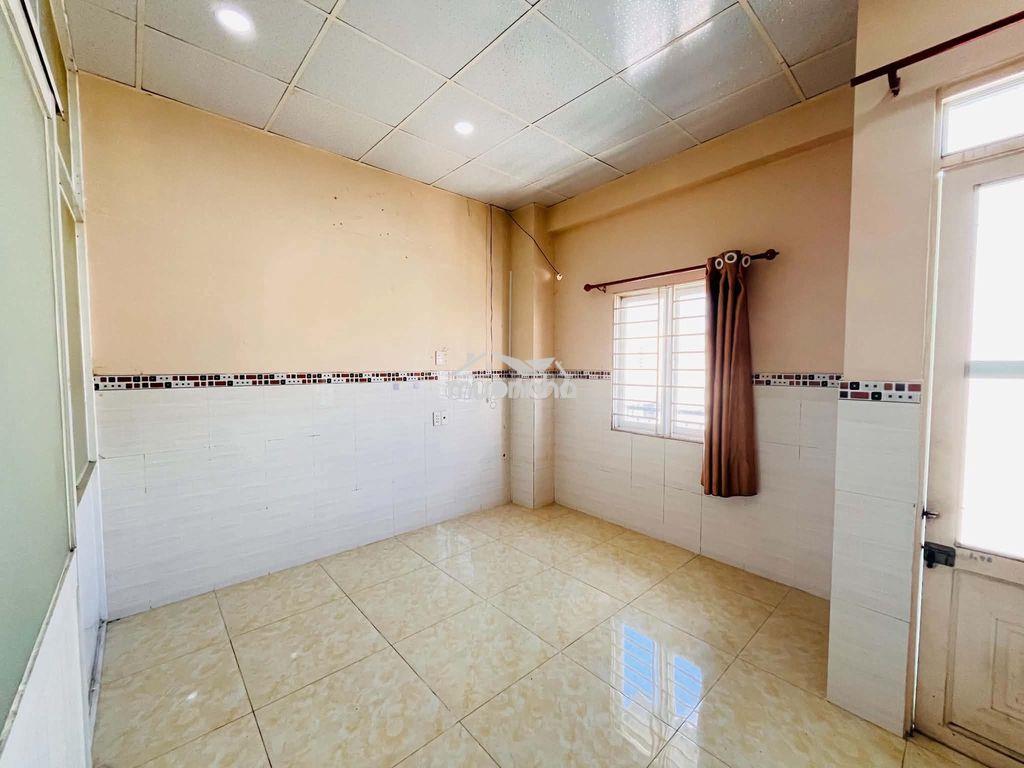 Bùi văn ba q7- 3 lầu đúc- 22m2 ngang 4,2- chỉ 3 tỷ nhỉnh - 3