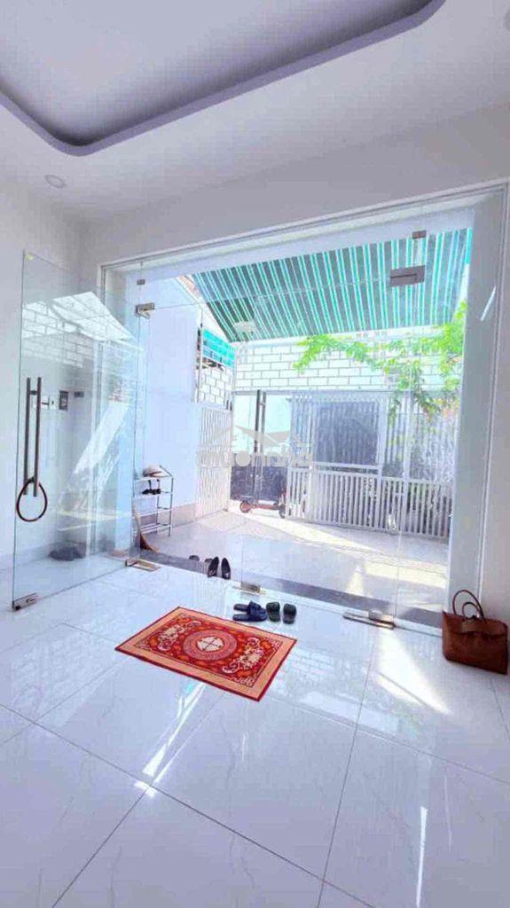 Bán nhà :trung tâm tân phú 3 tầng btct 4.1m x 22m 4pn 4wc đường xe - 4