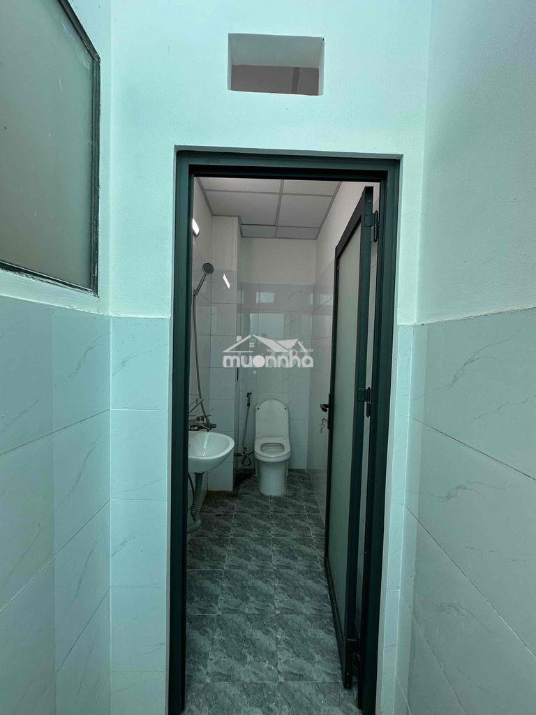 Nhà mới 4x16m - 1 lầu - 3 phòng giá 6tr - 4