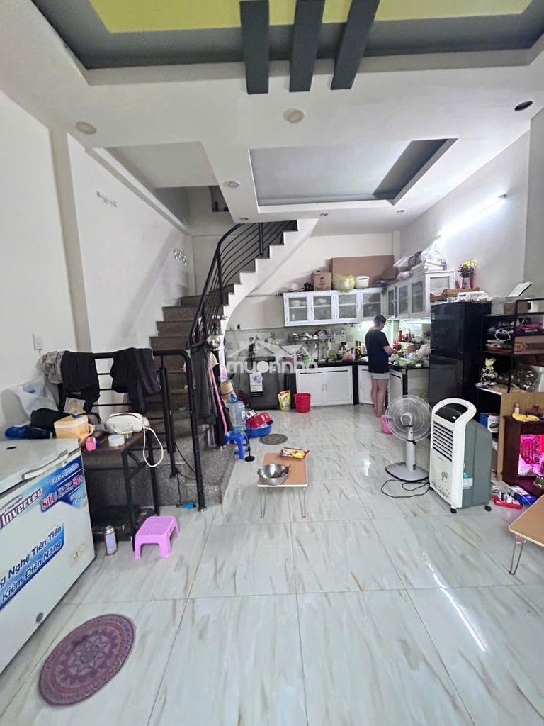 Hưng phú p9 q8 gần cầu nguyễn tri phương 2pn nhà nở hậu chữ l, ở liền