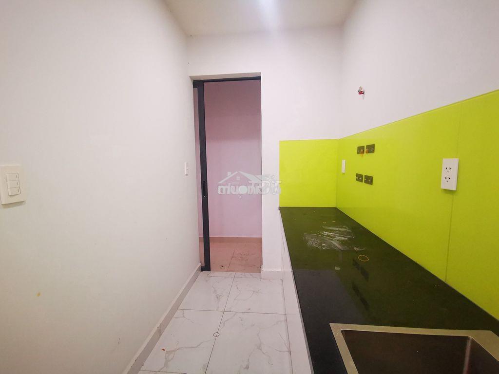🚨 Cho thuê vội căn 2pn 2wc trống + sẵn rèm, máy lạnh charm city dĩ an - 2