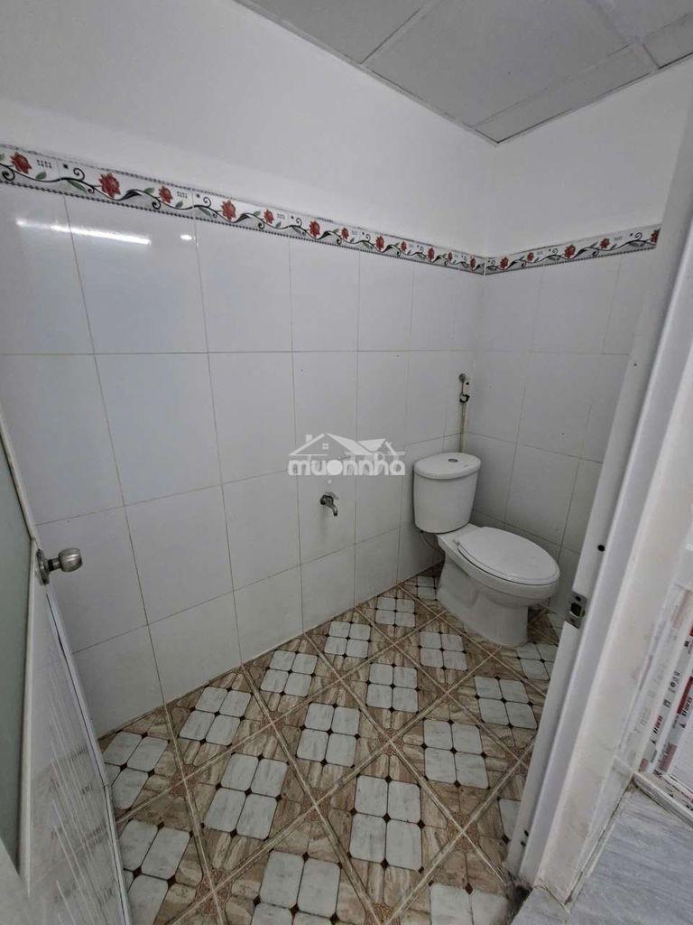 Cho thuê nhà đang sửa mới lại nhon nhắm.p6.hẽm ba gác.dt 5x11.giá 8tr5 - 3