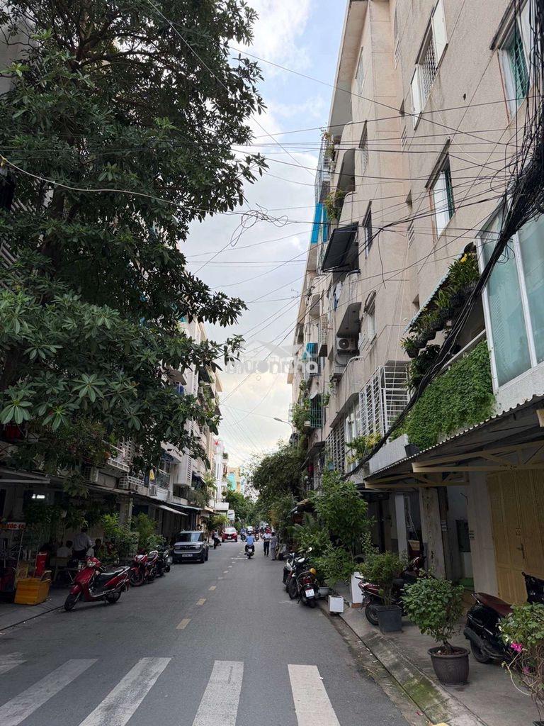Chỉ 2.x tỏi - *** 1 căn chung cư  vip có dt  hơn 60m2 ,3pn,2wc - 2