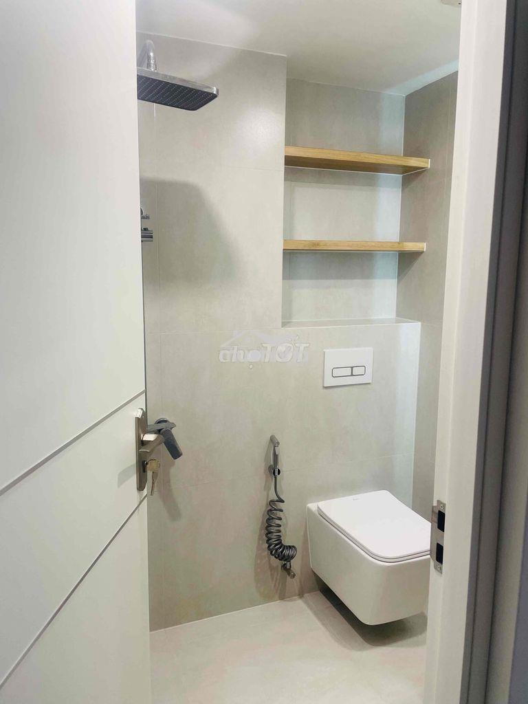 Chính chủ bán lại căn hộ đầy đủ nội thất mới sửa vào ở ngay - 4