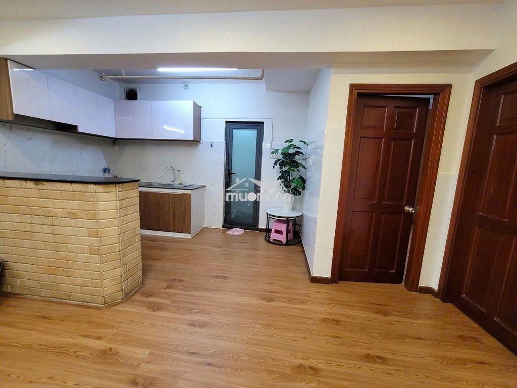 Miếu nổi 18 tầng - thang máy - giáp quận 1 - 4