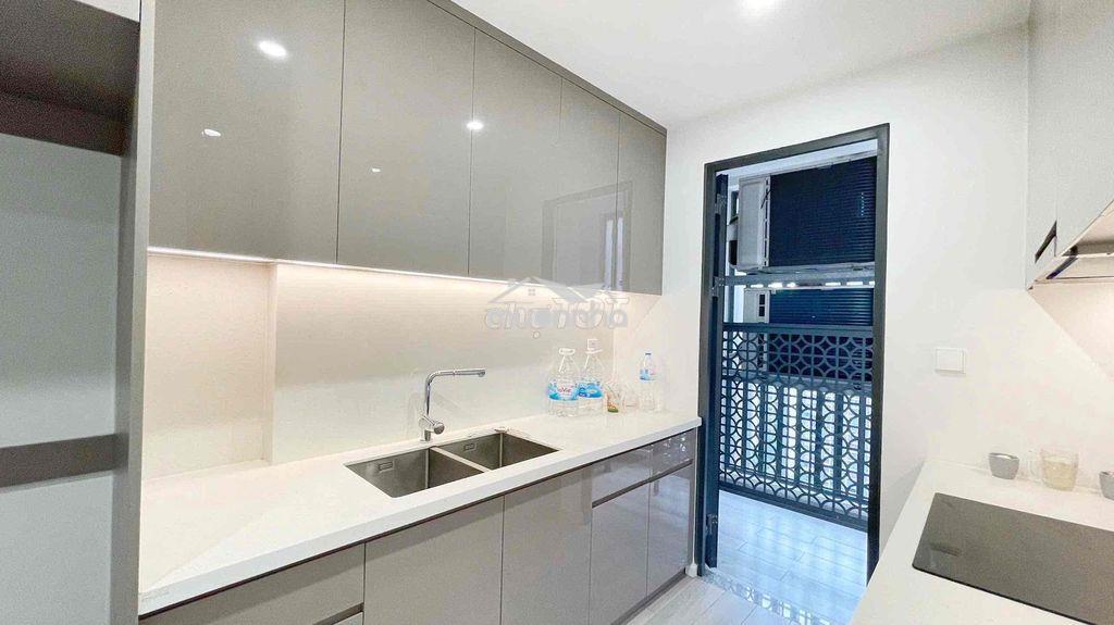 Cho thuê căn hộ 2pn bếp rèm masteri centre point e2 - 9,5 triệu - 2