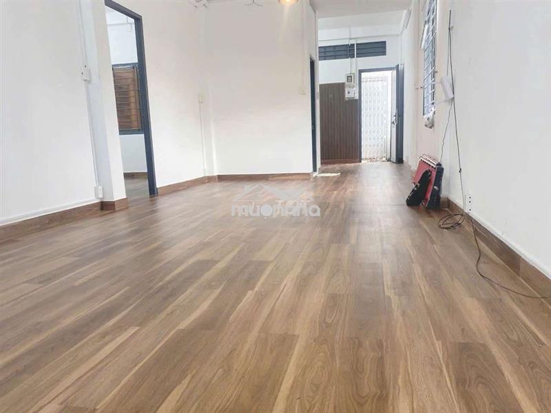 Căn hộ nguyễn xí 60m chỉ 2ty nhỉn ba mặt tiền