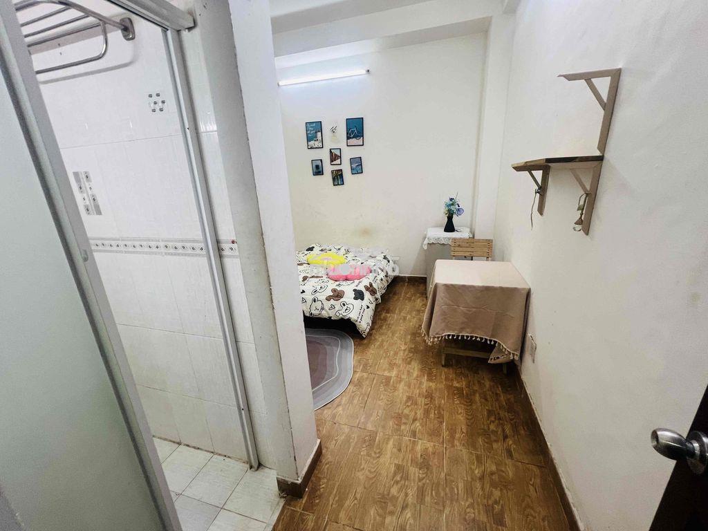 Ở liền phòng máy lạnh có nội thất cô giang - q1 - Ảnh 4