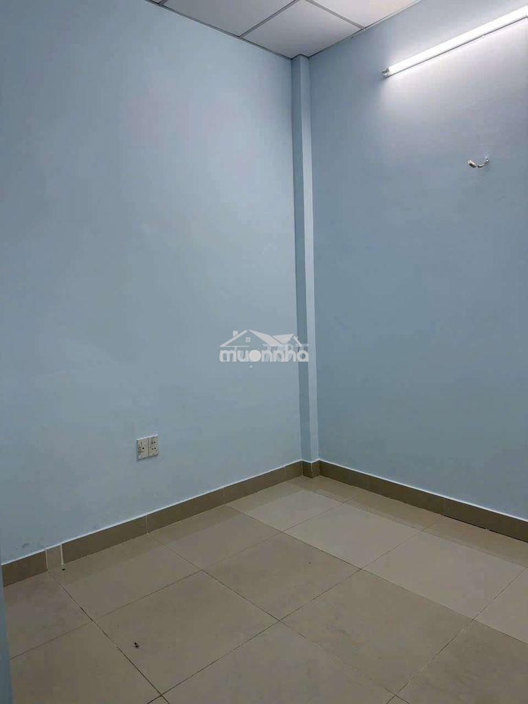 Nhà giá rẻ 1 xẹc hẻm trước nhà 8m ô tô để trong nhà - 3