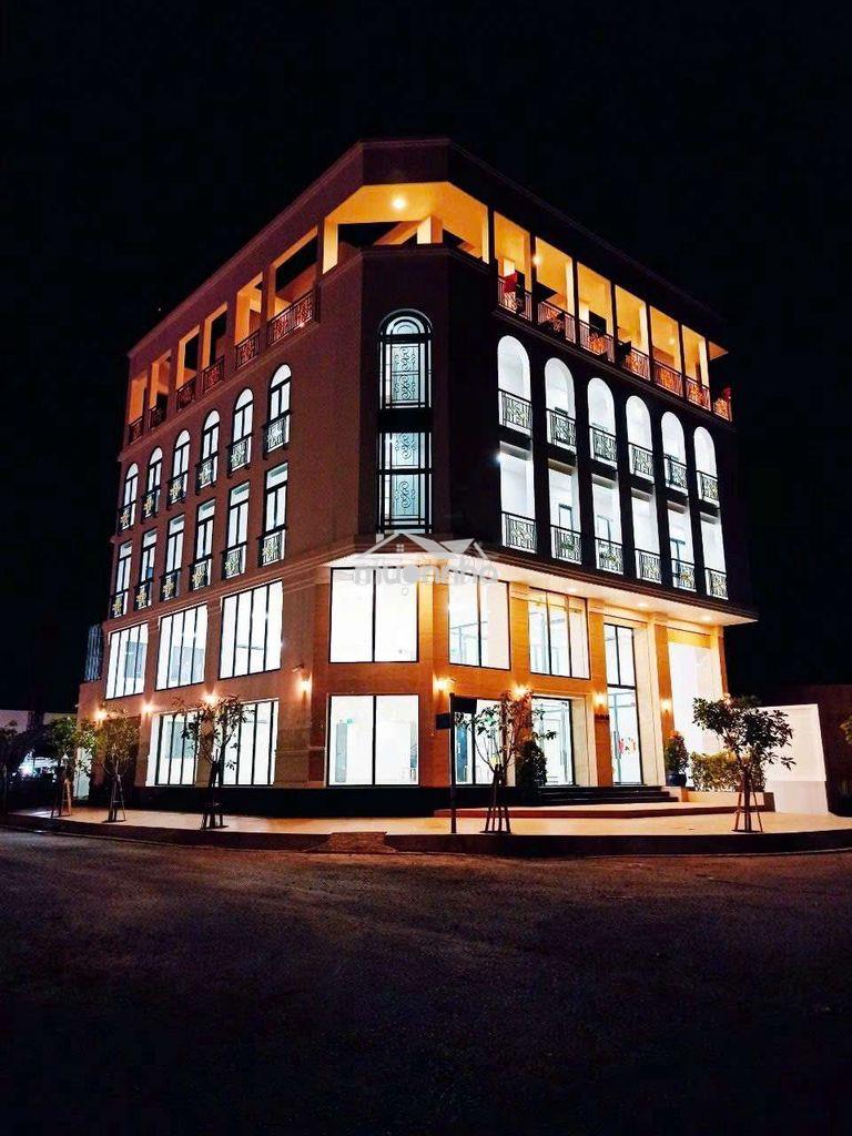 Chính chủ cho thuê tòa nhà góc 2 mặt tiền sát đường lương định của q2