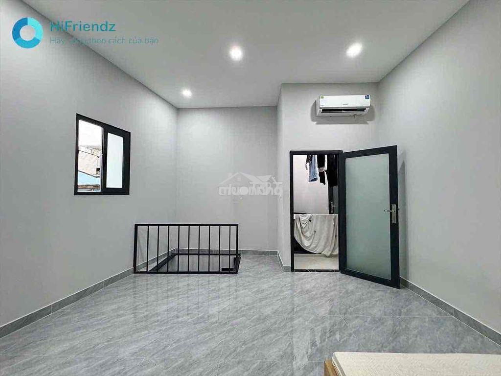 Nhà dãy siêu xịn, 1 trệt 1 lầu, sân để xe riêng, bảo vệ 24/7 - 4
