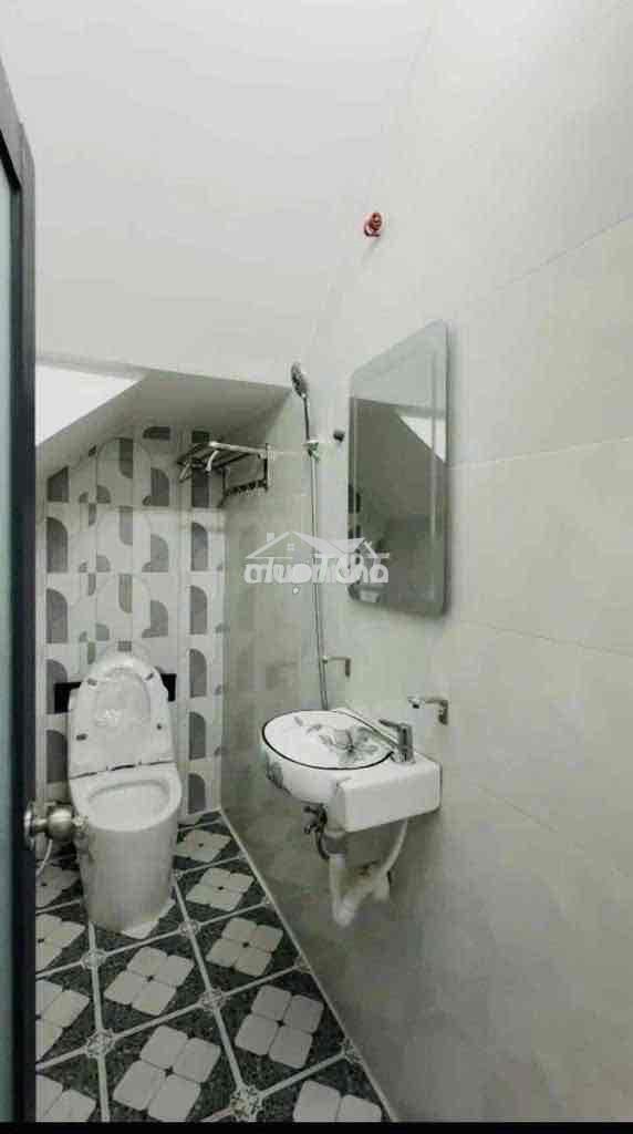 Cho thuê nhà nguyên căn, lê đại hành p11 q11, 96m2, 4pn, 15tr, tháng - 3