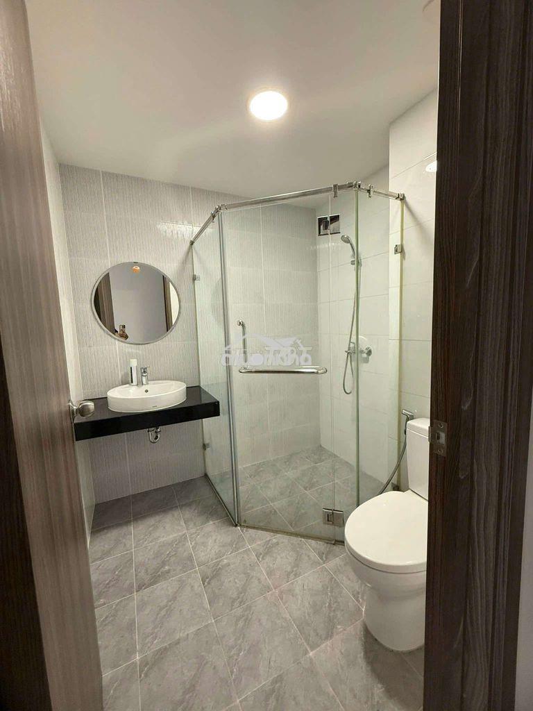 Bán gấp saigon asiana sổ hồng 2pn hướng đông 3.95 - 4