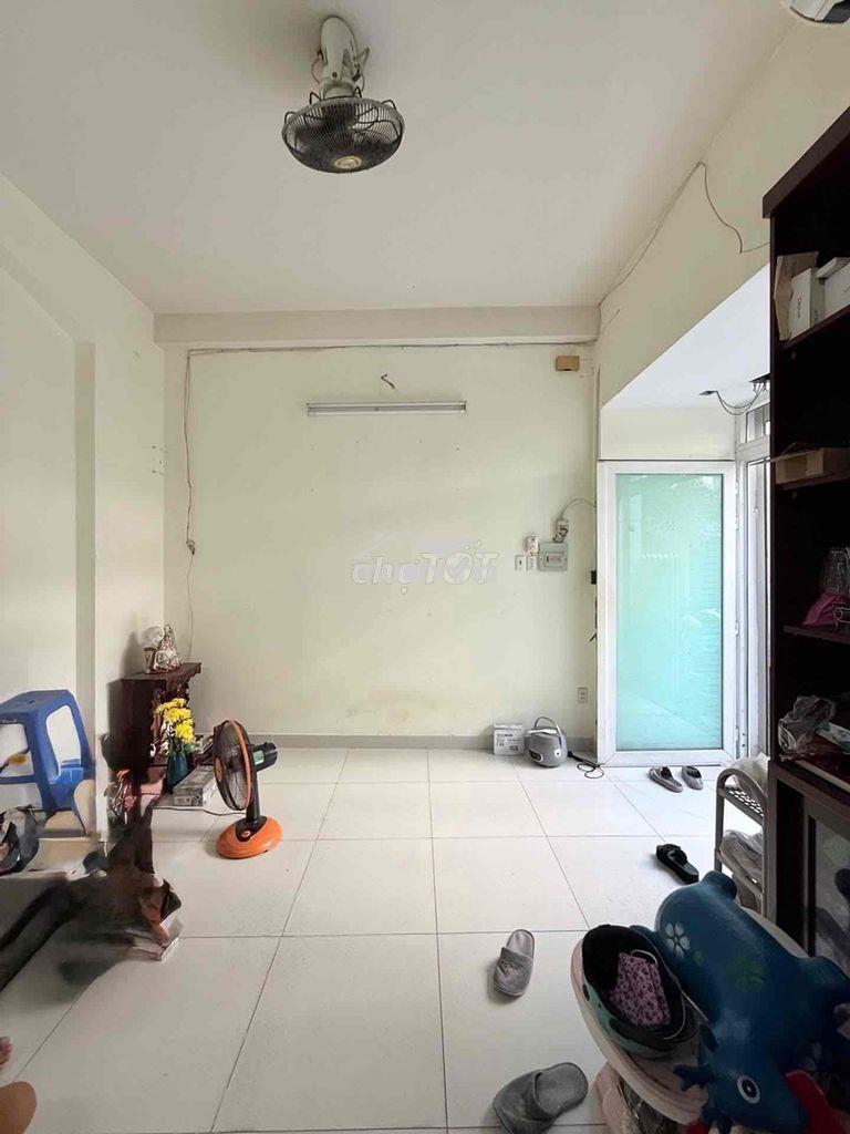 Nhà đường xô viết nghệ tĩnh 38m2 4tầng - nở hậu - hẻm xe hơi - hơn 6đ - 3