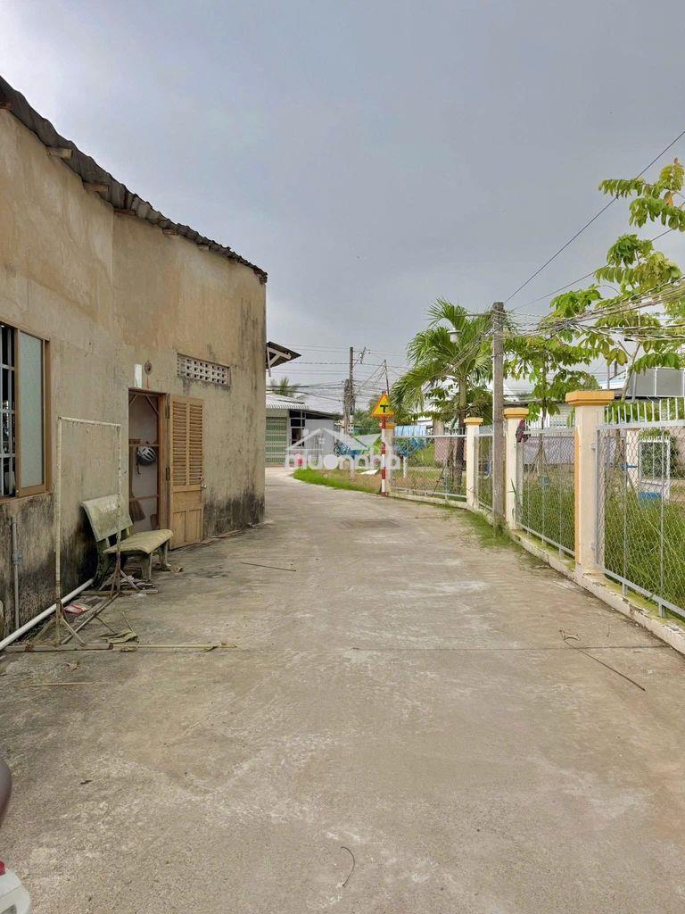 Bán lô đất 2 mặt tiền kinh doanh giá chỉ nhỉnh hơ 1 tỷ