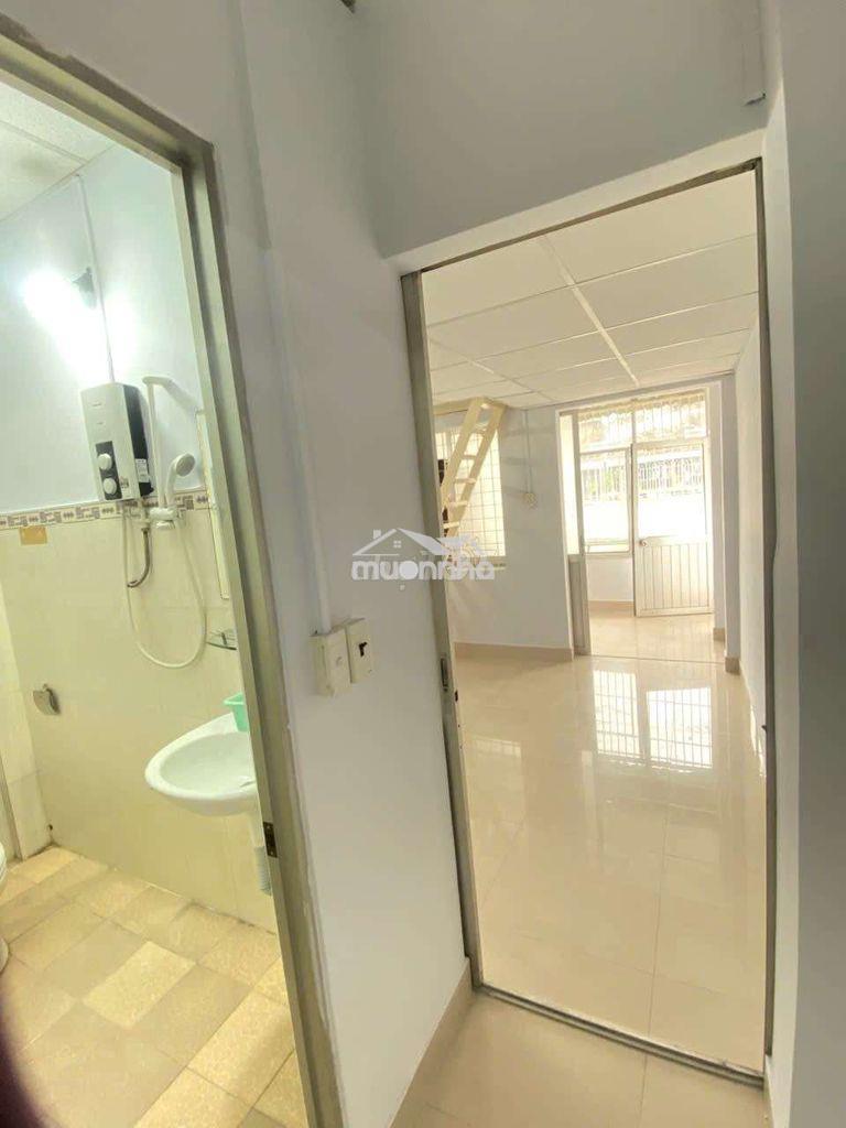 Giảm 400tr, bán c/cư 4pn,3wc gần chợ tân bình 