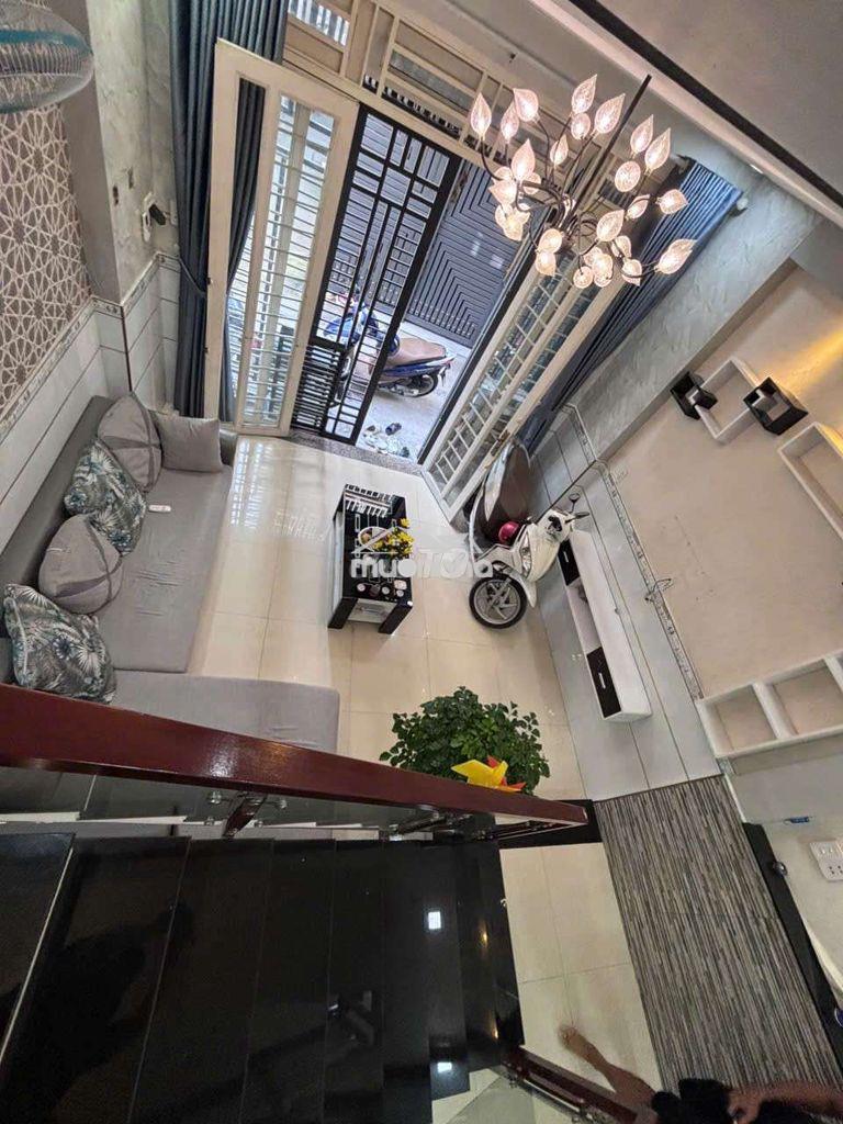 Nhà mới sạch sẽ nội thất đầy đủ - 2