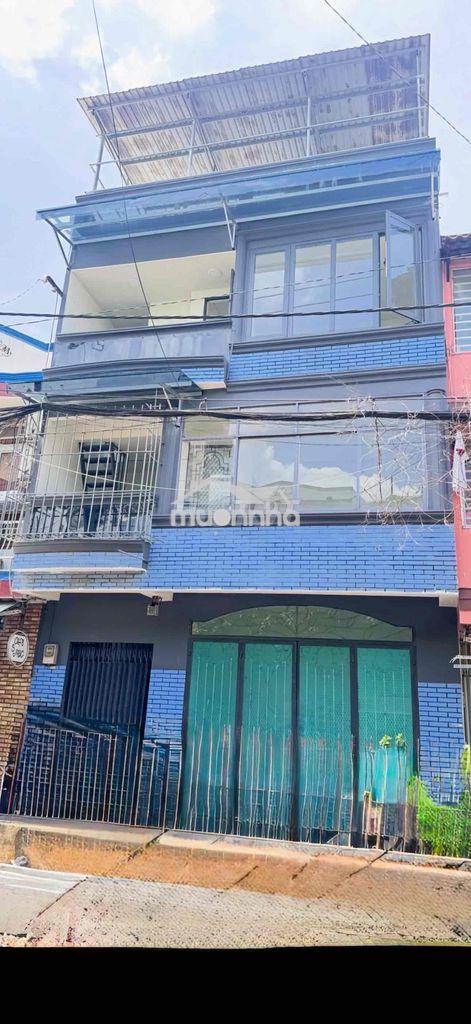 Hẻm thông ,thích quảng đức, cách đường vài căn.tiện kd .online ,2 lầu,