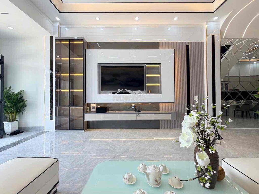 Bán nhà full nội thất shr ngay vòng xoay kim hằng - 2